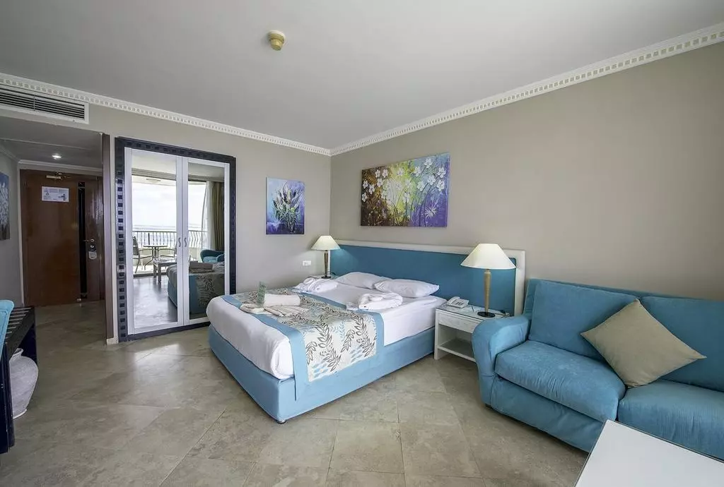 crystal_ sunrise_queen_luxury_shabavizparvaz_09.jpg